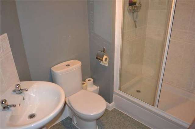  Image of 2 bedroom Flat for sale in The Avenue Coventry CV3 at 11 The Avenue Coventry Binley, CV3 4BF