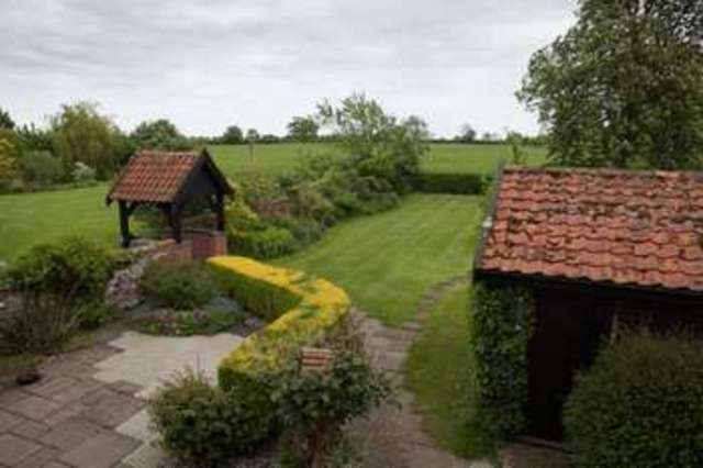  Image of 6 bedroom Detached house for sale in Harleston Road Rushall Diss IP21 at Harleston Road Rushall Diss, IP21 4RT