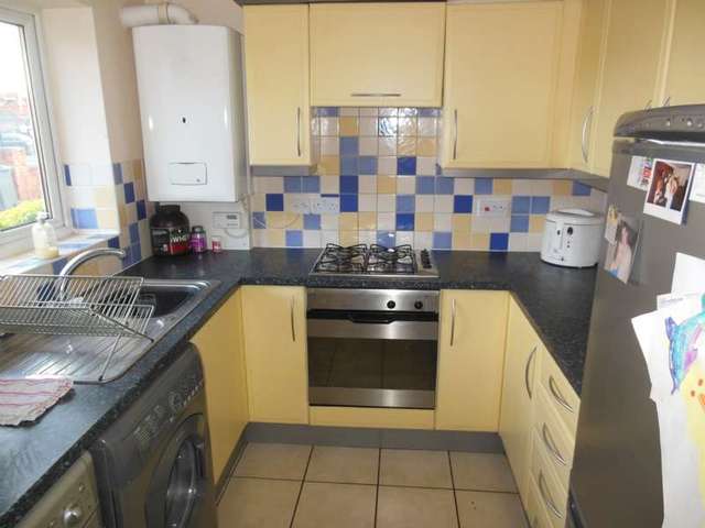  Image of 4 bedroom Town House to rent in Harper Street Willenhall WV13 at Willenhall, WV13 1SW