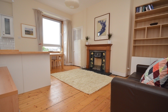  Image of 2 bedroom Flat to rent in Harrison Road Edinburgh EH11 at Fountainbridge Edinburgh Edinburgh, EH11 1LS