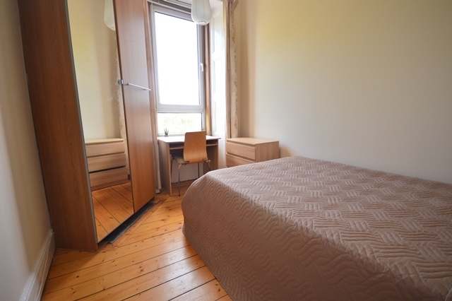  Image of 2 bedroom Flat to rent in Harrison Road Edinburgh EH11 at Fountainbridge Edinburgh Edinburgh, EH11 1LS