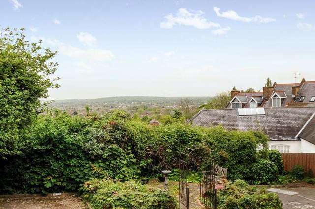  Image of 2 bedroom Flat to rent in High Street Harrow-on-the-Hill Harrow HA1 at Harrow On The Hill  Harrow on the Hill, HA1 3LL