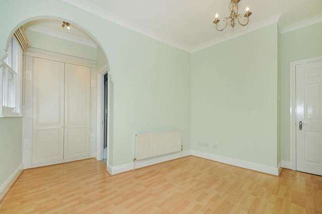  Image of 2 bedroom Flat to rent in High Street Harrow-on-the-Hill Harrow HA1 at Harrow On The Hill  Harrow on the Hill, HA1 3LL