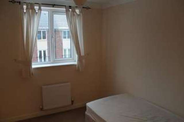  Image of 2 bedroom Flat to rent in Hartford Street Heaton Newcastle upon Tyne NE6 at Hartford Street Heaton Newcastle Upon Tyne, NE6 5BX