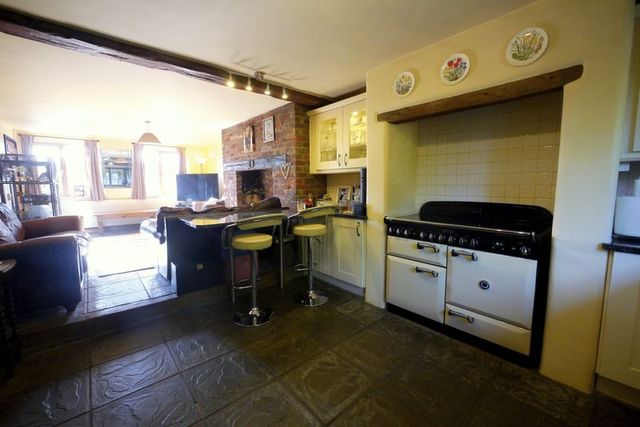  Image of 3 bedroom Semi-Detached house for sale in Haydens Lane Nuffield Henley-on-Thames RG9 at Haydens Lane  Nuffield, RG9 5TY