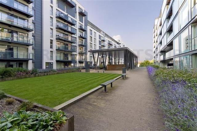  Image of 2 bedroom Apartment for sale in Station Approach Hayes UB3 at Hayes Middlesex Hayes, UB3 4FF