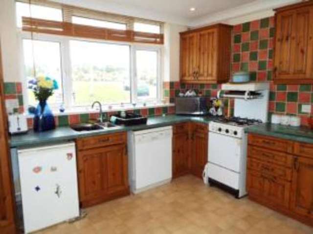  Image of 4 bedroom Detached house for sale in Sea Front Estate Hayling Island PO11 at Hayling Island Hampshire South Hayling, PO11 9JL