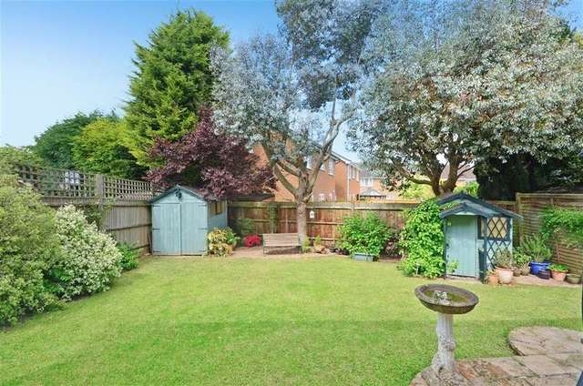  Image of 5 bedroom Detached house for sale in Hazelwood Drive Maidstone ME16 at Maidstone Kent Maidstone, ME16 0EA