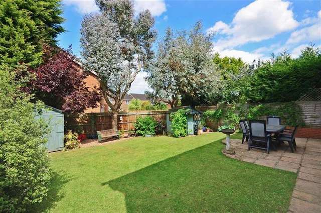  Image of 5 bedroom Detached house for sale in Hazelwood Drive Maidstone ME16 at Maidstone Kent Maidstone, ME16 0EA