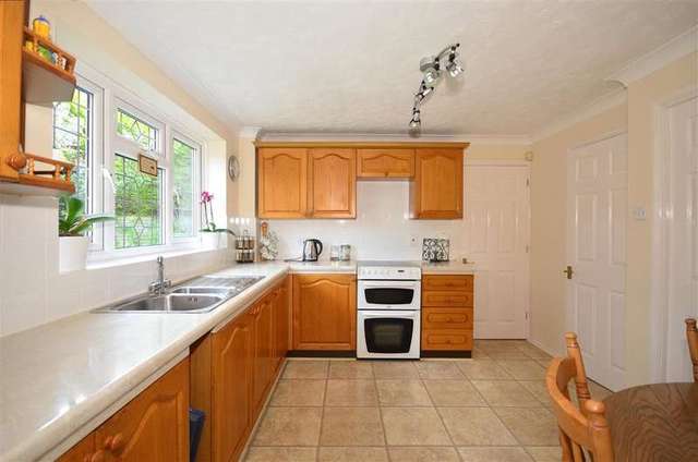  Image of 5 bedroom Detached house for sale in Hazelwood Drive Maidstone ME16 at Maidstone Kent Maidstone, ME16 0EA