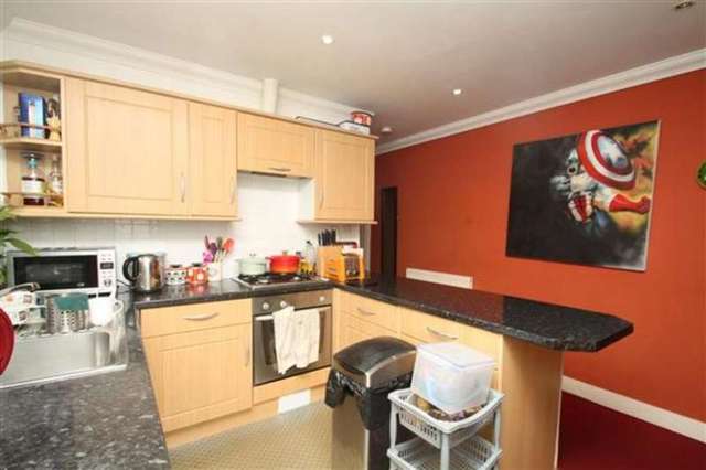  Image of 1 bedroom Flat for sale in Heene Place Worthing BN11 at Worthing, BN11 3NL