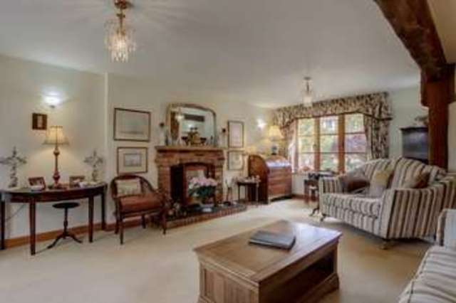  Image of 4 bedroom Detached house for sale in Low Road Hellesdon Norwich NR6 at 29 Low Road Hellesdon Norwich, NR6 5AE