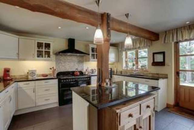  Image of 4 bedroom Detached house for sale in Low Road Hellesdon Norwich NR6 at 29 Low Road Hellesdon Norwich, NR6 5AE