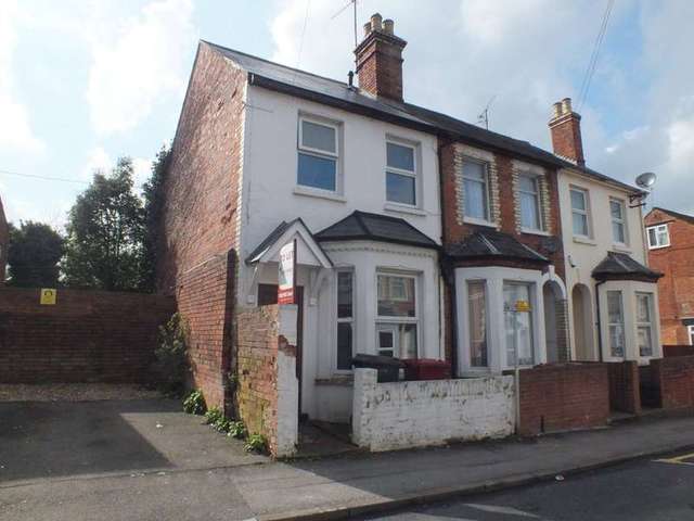  Image of 3 bedroom End of Terrace for sale in Henry Street Reading RG1 at Reading Berkshire Reading, RG1 2NN