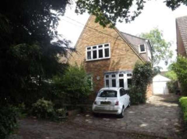  Image of 3 bedroom Detached house for sale in Park Lane Herongate Brentwood CM13 at Herongate Brentwood Herongate, CM13 3PJ