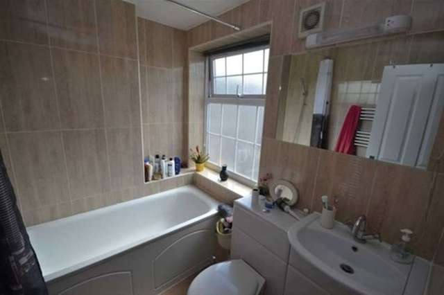  Image of 1 bedroom Flat to rent in High Road Leyton London E10 at London, E10 5FQ