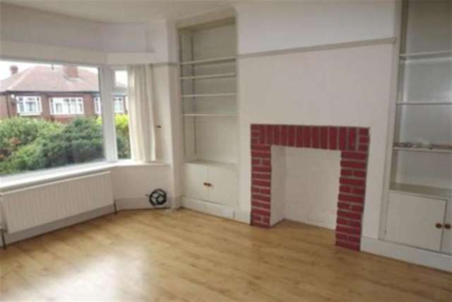 Image of 4 bedroom Semi-Detached house to rent in High Storrs Drive Sheffield S11 at Sheffield, S11 7LN