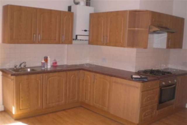  Image of 2 bedroom Property to rent in High Street Ramsgate CT11 at Ramsgate, CT11 9UA