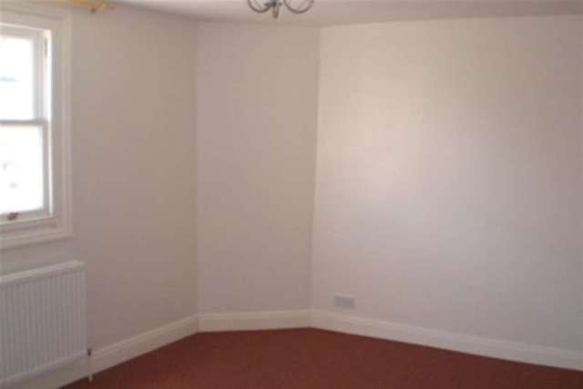  Image of 2 bedroom Property to rent in High Street Ramsgate CT11 at Ramsgate, CT11 9UA
