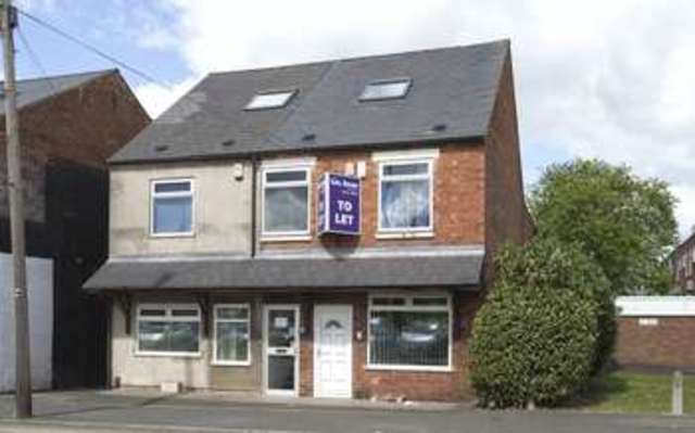  Image of Property to rent in High Street Kingswinford DY6 at High Street  Kingswinford, DY6 8AW