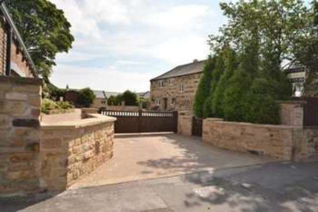  Image of 4 bedroom Detached house for sale in High Street Normanton WF6 at Normanton West Yorkshire Normanton, WF6 1NW