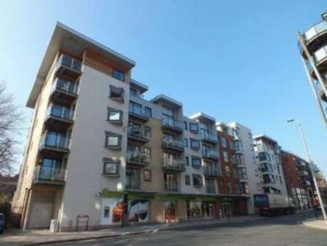 Image of 2 bedroom Flat to rent in High Street Southampton SO14 at High Street City Centre Southampton, SO14 2EA