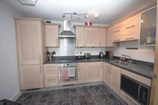  Image of 2 bedroom Flat to rent in High Street Southampton SO14 at High Street City Centre Southampton, SO14 2EA