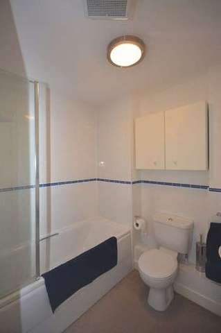  Image of 2 bedroom Flat to rent in High Street Southampton SO14 at High Street City Centre Southampton, SO14 2EA