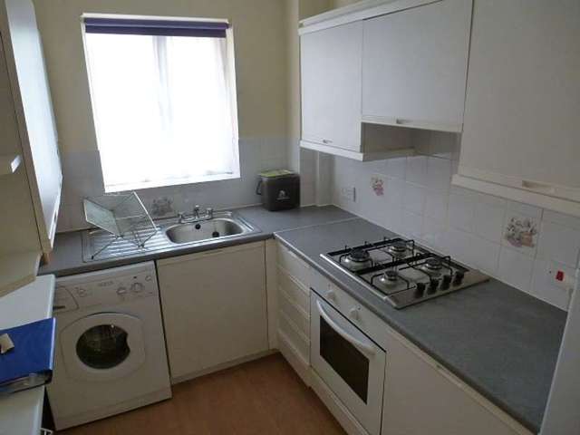  Image of 2 bedroom Flat to rent in St. Marys Road Ferndown BH22 at Highbrow Place 2 St. Marys Road Ferndown, BH22 9HB
