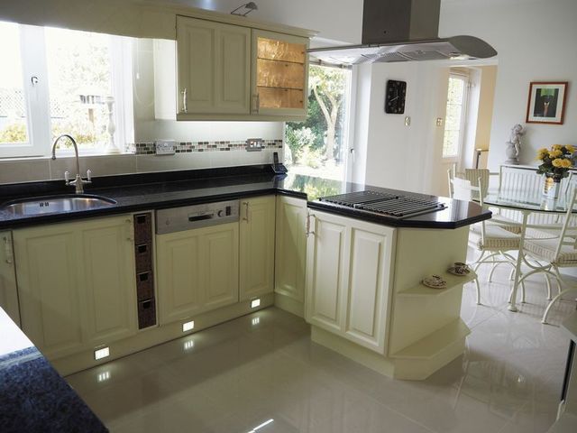 Image of 4 bedroom Detached house for sale in The Pastures Long Bennington Newark NG23 at 41 The Pastures Long Bennington Newark, NG23 5EG