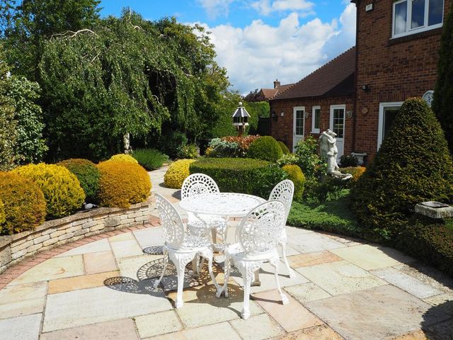  Image of 4 bedroom Detached house for sale in The Pastures Long Bennington Newark NG23 at 41 The Pastures Long Bennington Newark, NG23 5EG