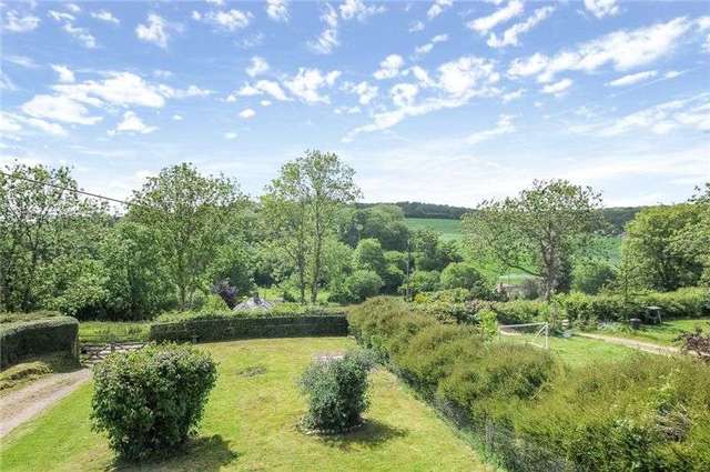  Image of 3 bedroom Semi-Detached house to rent in Hillview Deanland Sixpenny Handley Salisbury SP5 at Hillview Deanland Sixpenny Handley, Salisbury, SP5 5PG