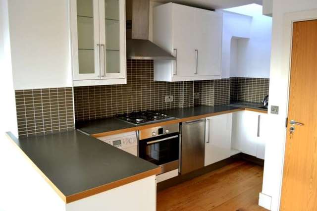  Image of 1 bedroom Flat to rent in Holloway Road London N7 at Arsenal  Holloway, N7 8DD