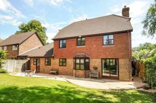  Image of 4 bedroom Detached house for sale in County Lane Warfield Bracknell RG42 at Warfield Newell Green, RG42 3JP