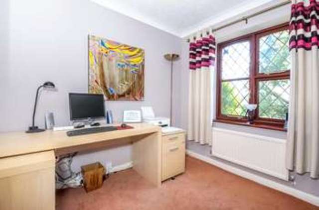  Image of 4 bedroom Detached house for sale in County Lane Warfield Bracknell RG42 at Warfield Newell Green, RG42 3JP