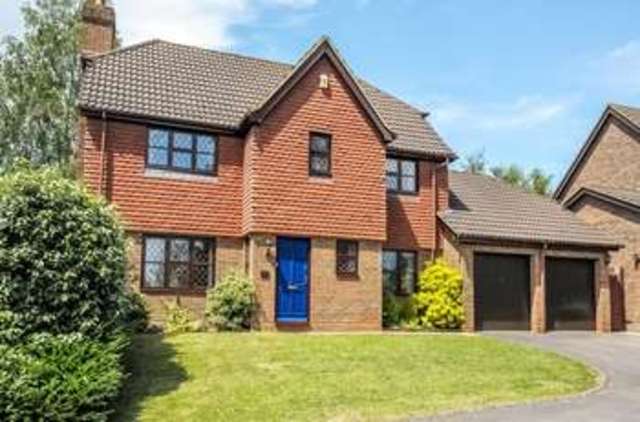  Image of 4 bedroom Detached house for sale in County Lane Warfield Bracknell RG42 at Warfield Newell Green, RG42 3JP