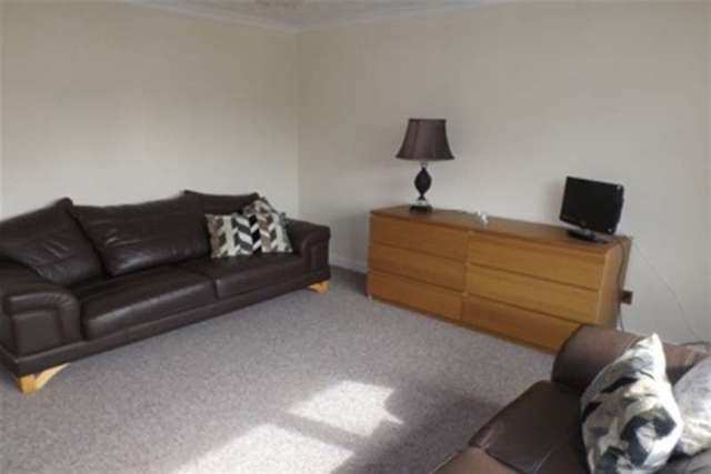 Image of 2 bedroom Flat to rent in Holmhills Place Cambuslang Glasgow G72 at Glasgow, G72 8RH