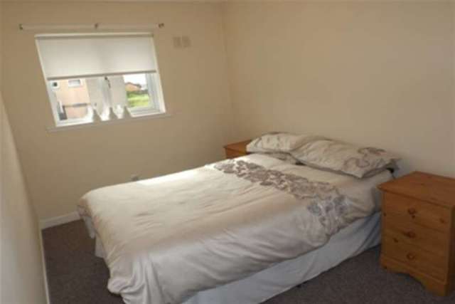  Image of 2 bedroom Flat to rent in Holmhills Place Cambuslang Glasgow G72 at Glasgow, G72 8RH