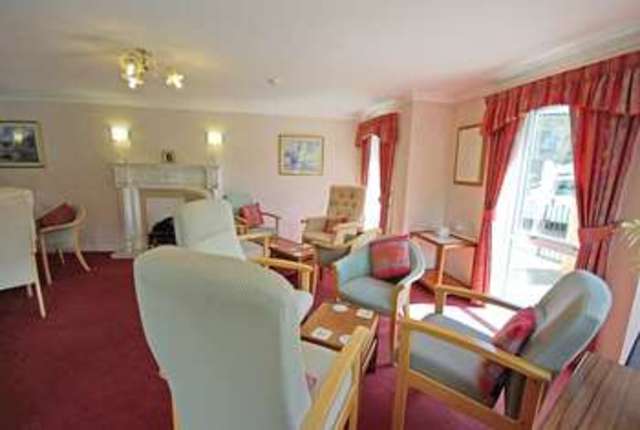  Image of 1 bedroom Retirement Property for sale in Grosvenor Crescent Scarborough YO11 at Grosvenor Crescent  Scarborough, YO11 2LF