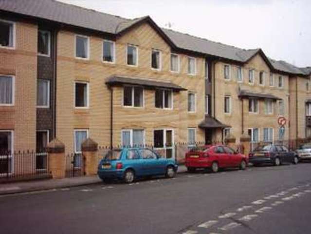  Image of 1 bedroom Retirement Property for sale in Grosvenor Crescent Scarborough YO11 at Grosvenor Crescent  Scarborough, YO11 2LF