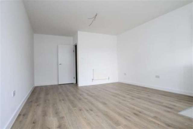  Image of 1 bedroom Flat to rent in Homesdale Road Bickley Bromley BR1 at Bromley, BR1 2QZ