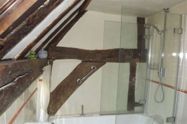  Image of 4 bedroom Detached house to rent in Hound Green Hook RG27 at Hook, RG27 8LQ