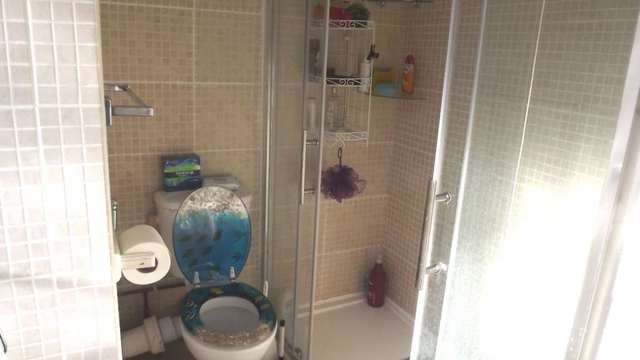  Image of Studio flat to rent in Elsinore Avenue Stanwell Staines TW19 at Ellisonre Avenue Stanwell Staines, TW19 7SX