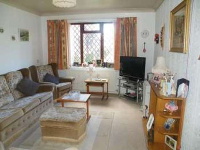  Image of 2 bedroom Retirement Property for sale in Hucclecote Road Gloucester GL3 at Hucclecote Road  Gloucester, GL3 3SR