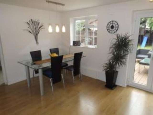  Image of 3 bedroom Detached house for sale in Hughes Close Harvington Evesham WR11 at Harvington Evesham Harvington, WR11 8NZ