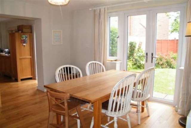  Image of 5 bedroom Detached house to rent in Hunts Road Stratford-upon-Avon CV37 at Stratford-upon-Avon, CV37 7JJ