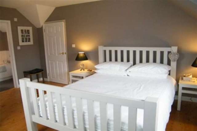  Image of 5 bedroom Detached house to rent in Hunts Road Stratford-upon-Avon CV37 at Stratford-upon-Avon, CV37 7JJ