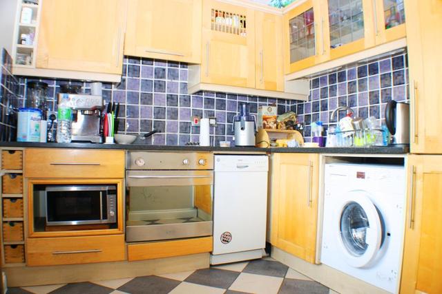  Image of 2 bedroom Apartment to rent in Plough Way London SE16 at Surrey Quays, SE16 7AB