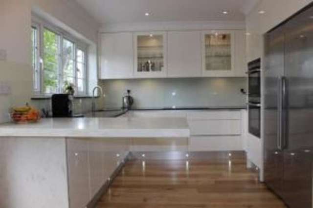  Image of 4 bedroom Bungalow for sale in Brunswick Gardens Ilford IG6 at Ilford  Barkingside, IG6 2QU