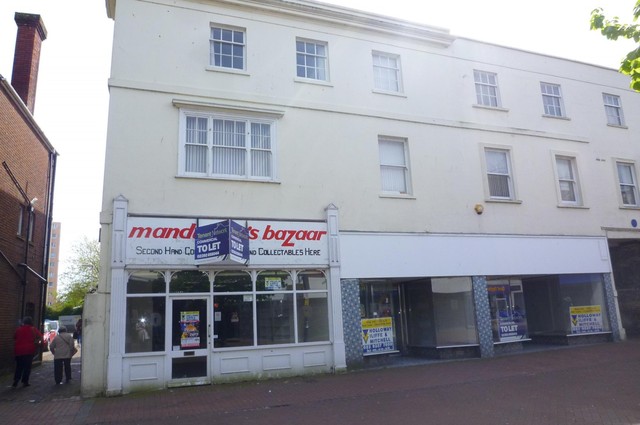  Image of 2 bedroom Apartment to rent in High Street Gosport PO12 at India Arms House 91a High Street Gosport, PO12 1DS